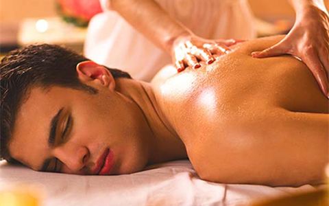 Abhayangam warm oil massage