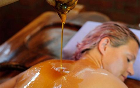 Sarvanga Dhara treatment